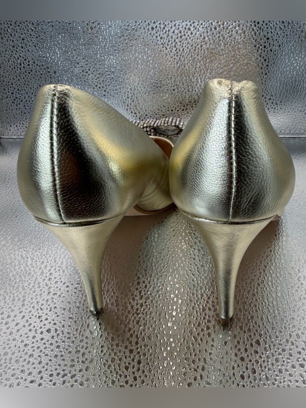 Steven by Steve Madden champagne gold stiletto pumps with rhinestone bow size 9 - Picture 3 of 9